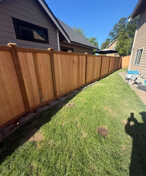 140 ft privacy cedar fence state style in Puyallup 